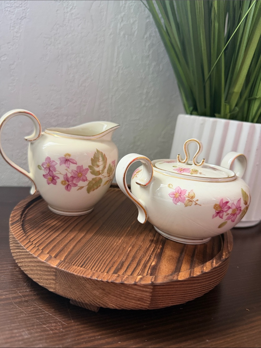 Franconia Krautheim selb Bavaria  set of Cream and Sugar with Pink Floral - Picture 3 of 12